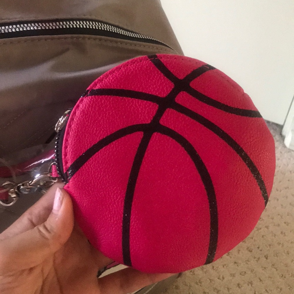 Nice new sneaker gray backpack Betsey Johnson - Picture 4 of 5